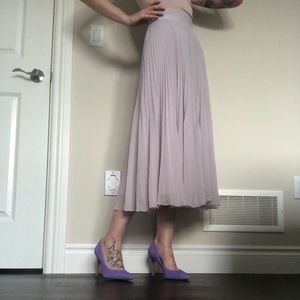 SALE: Aritzia Wilfred Twirl Chiffon Midi Skirt